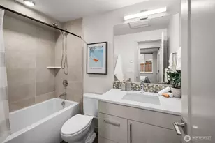 728 N 43rd St, Seattle, WA 98103 - Photo 14