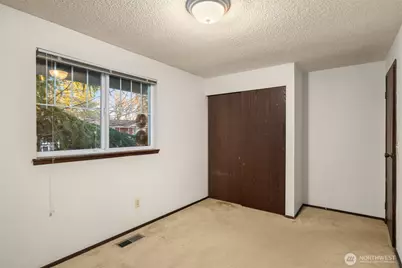 1413 Index Avenue SE, Renton, WA 98058 - Photo 16