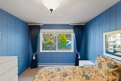 4951 Surfcrest Drive, Oak Harbor, WA 98277 - Photo 24