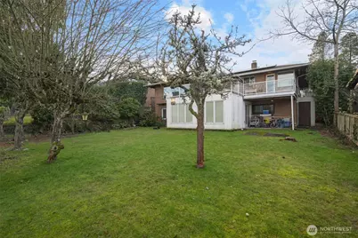 4026 48th Avenue S, Seattle, WA 98118 - Photo 16