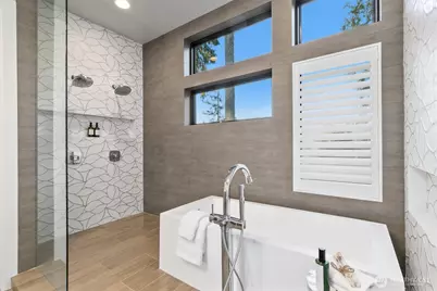 18858 NE 49th Place, Sammamish, WA 98074 - Photo 16