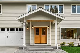 10010 161st Avenue Northeast, Redmond, WA 98052 - Photo 2