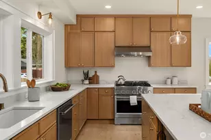 10010 161st Avenue Northeast, Redmond, WA 98052 - Photo 10