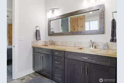 38512 Mountain Highway E, Eatonville, WA 98328 - Photo 22