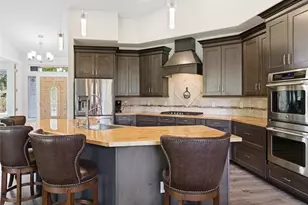 38512 Mountain Hwy E, Eatonville, WA 98328 - Photo 14