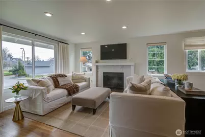 27115 212th Place SE, Maple Valley, WA 98038 - Photo 2