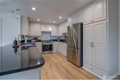 27115 212th Place SE, Maple Valley, WA 98038 - Photo 4