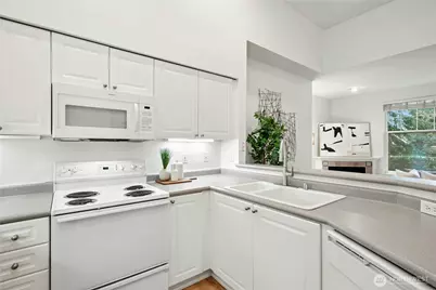 16125 Juanita Woodinville Way NE #2202, Bothell, WA 98011 - Photo 14