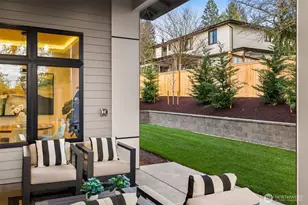 312 160th Ave NE, Bellevue, WA 98008 - Photo 32