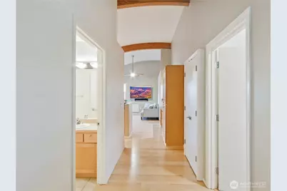 654 5th Avenue S #404, Edmonds, WA 98020 - Photo 12