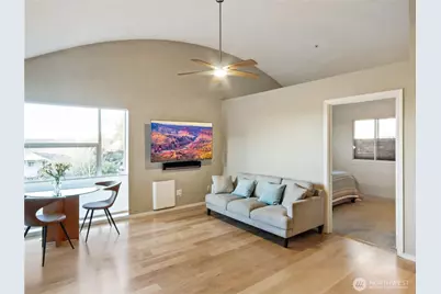 654 5th Avenue S #404, Edmonds, WA 98020 - Photo 6