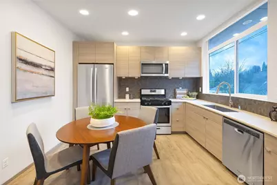 5936 36th Avenue S #G, Seattle, WA 98118 - Photo 4