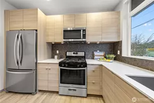 5936 36th Ave S, Seattle, WA 98118 - Photo 2