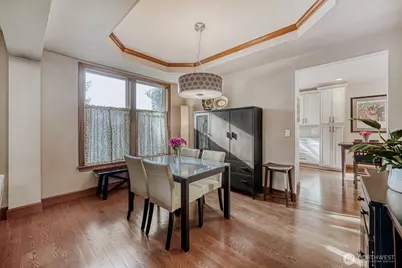 11740 Burke Avenue N, Seattle, WA 98133 - Photo 8