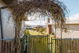 2110 E 17th St, Bremerton, WA 98310 - Photo 38