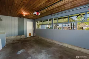 2110 E 17th St, Bremerton, WA 98310 - Photo 30