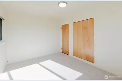 2110 E 17th Street, Bremerton, WA 98310 - Photo 16