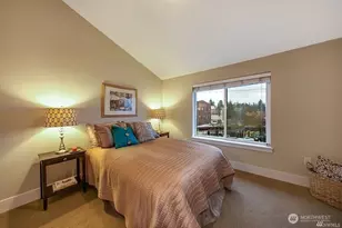 3841 Woodland Park Ave N, Seattle, WA 98103 - Photo 8