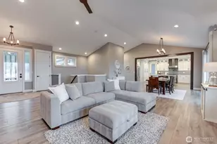 895 Marshall Dr, Camano Island, WA 98282 - Photo 10