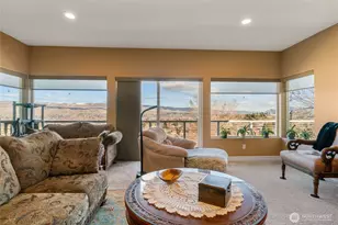 735 Castle Heights Dr, Wenatchee, WA 98801 - Photo 6
