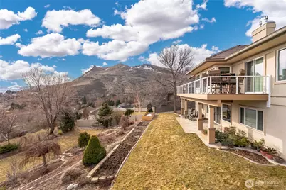 735 Castle Heights Drive, Wenatchee, WA 98801 - Photo 34