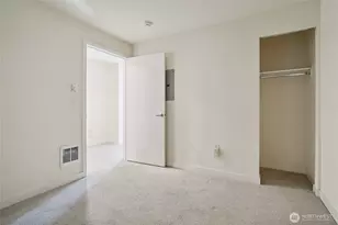 321 10th Ave S, Seattle, WA 98104 - Photo 16