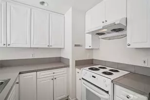 321 10th Ave S, Seattle, WA 98104 - Photo 8