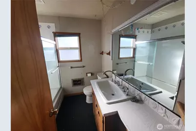 414 E 12th Street, Port Angeles, WA 98362 - Photo 8