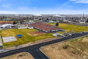 925 La Vista Dr, Warden, WA 98857 - Photo 12