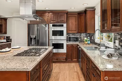 16707 NE 124th Street, Redmond, WA 98052 - Photo 10