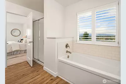 2401 E 16th Street, Bremerton, WA 98310 - Photo 20