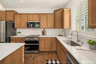 2401 E 16th St, Bremerton, WA 98310 - Photo 6