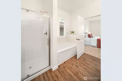 2401 E 16th Street, Bremerton, WA 98310 - Photo 14