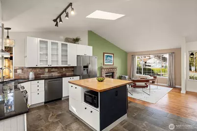 27615 221st Avenue SE, Maple Valley, WA 98038 - Photo 8