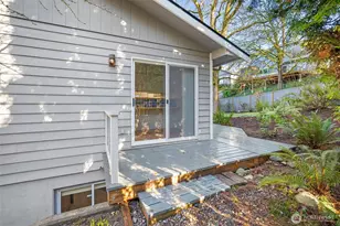 1216 E Clearbrook Dr, Bellingham, WA 98229 - Photo 32