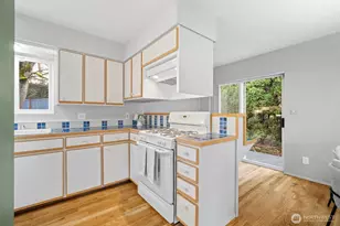 1216 E Clearbrook Dr, Bellingham, WA 98229 - Photo 6