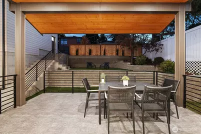 2515 35th Avenue W, Seattle, WA 98199 - Photo 32