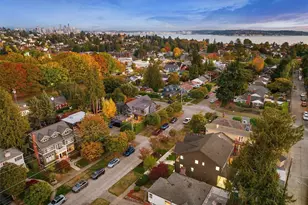 2515 35th Ave W, Seattle, WA 98199 - Photo 2