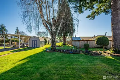 1704 Rainier Street, Sumner, WA 98390 - Photo 28
