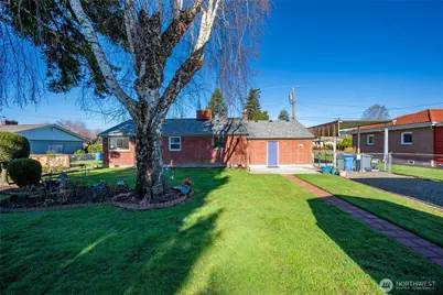 1704 Rainier Street, Sumner, WA 98390 - Photo 24