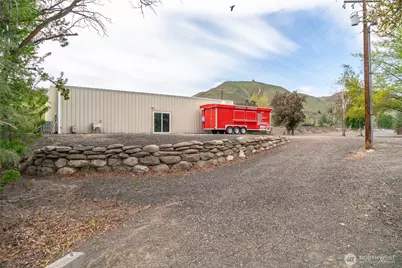2120 Malaga Alcoa Highway, Wenatchee, WA 98828 - Photo 8