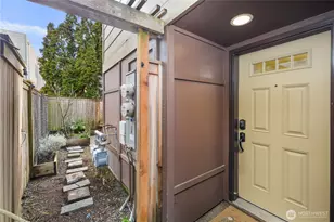 2017 NW 59th St, Seattle, WA 98107 - Photo 2