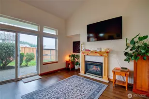 170 NW 13th Ct, Oak Harbor, WA 98277 - Photo 6