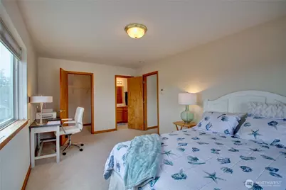 170 NW 13th Court, Oak Harbor, WA 98277 - Photo 30