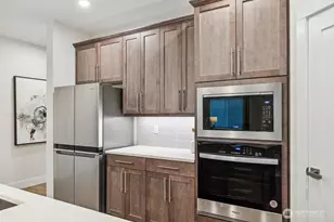 3732 194th Pl SE, Bothell, WA 98012 - Photo 10