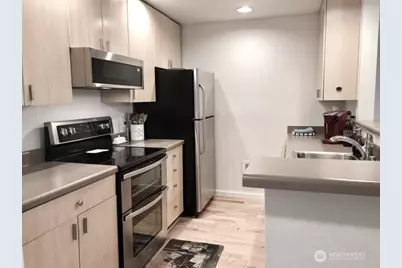 16101 Bothell Everett Hwy #B202, Mill Creek, WA 98012 - Photo 10