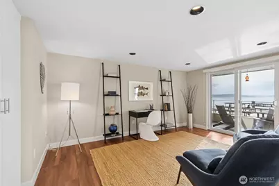 1600 43rd Avenue E #211, Seattle, WA 98112 - Photo 8