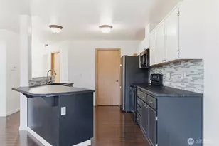 19411 12th Ave Ct E, Spanaway, WA 98387 - Photo 10