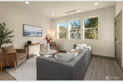 5037 25th Avenue SW, Seattle, WA 98106 - Photo 4