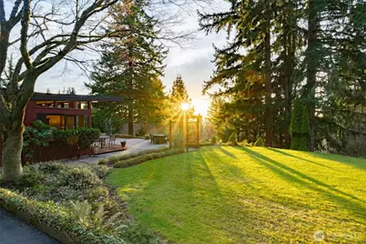 17368 Olympic Place, Mount Vernon, WA 98274 - Photo 4